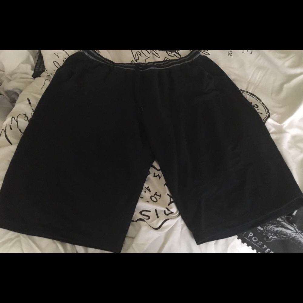 capri pants 👗👖👚$4 items 4 for $12 when bundled